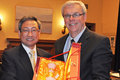 R�union avec le consul g�n�ral de la Chine
