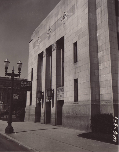 Civic Auditorium (ca. 1952)&lt;br /&gt;
		[Archives of Manitoba. Winnipeg - Buildings - Municipal - Civic Auditorium 3 - N4363]