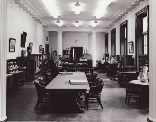 Legislative Building Reading Room (ca. 1957)&lt;br /&gt;
		[Archives of Manitoba. Legislative Building/Broadway - Interior - Legislative Library 5 - N23110]
